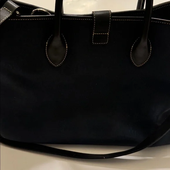 Dooney and Bourke bag - Picture 7 of 13